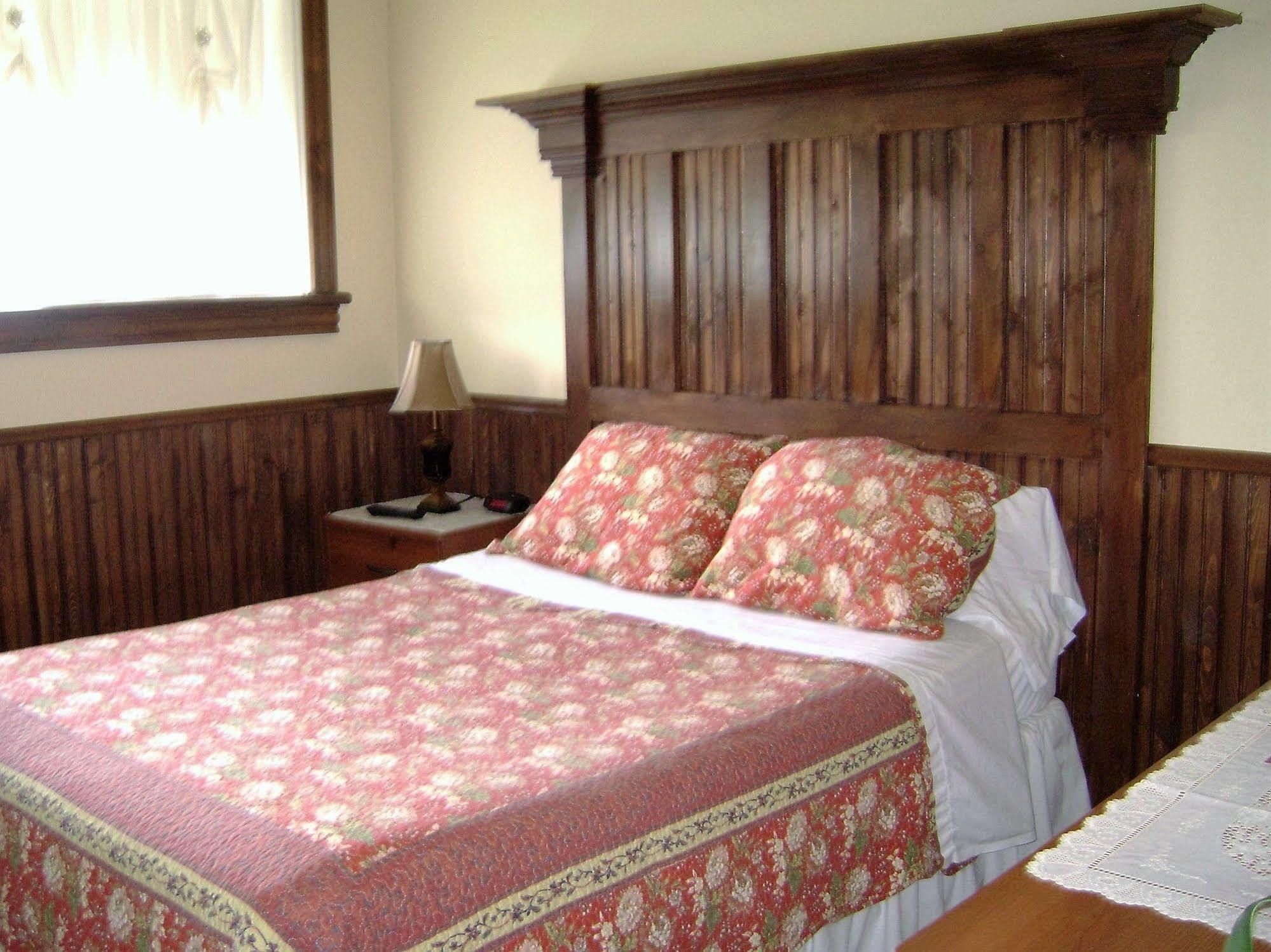 Sous La Croix 152725 Tadoussac