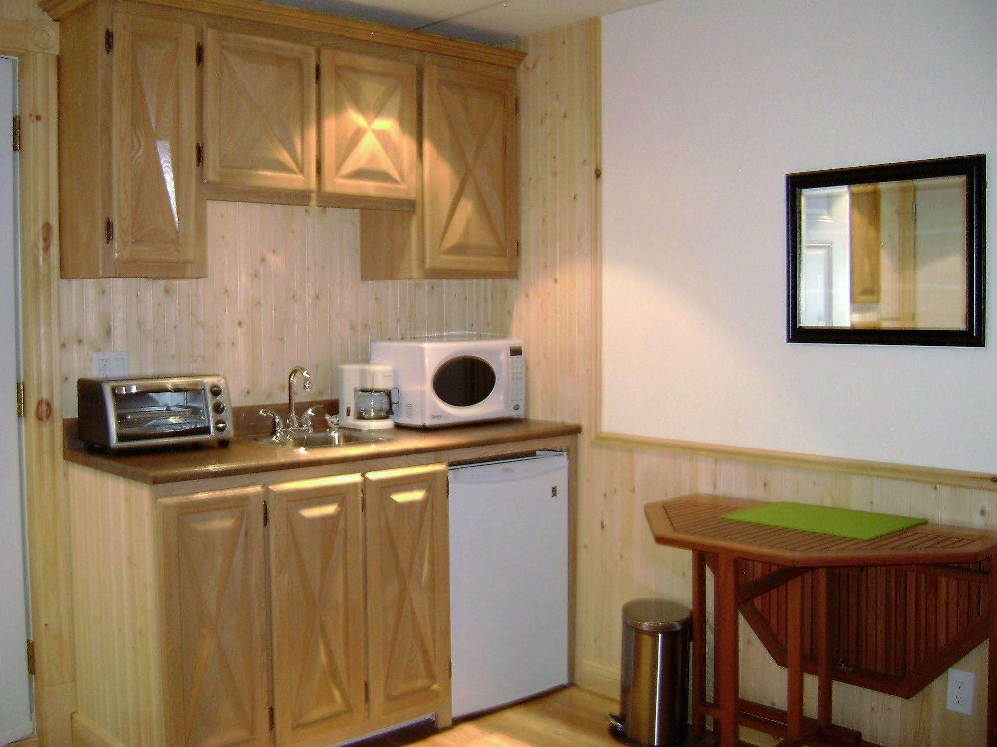 Sous La Croix 152725 Hotel 2*