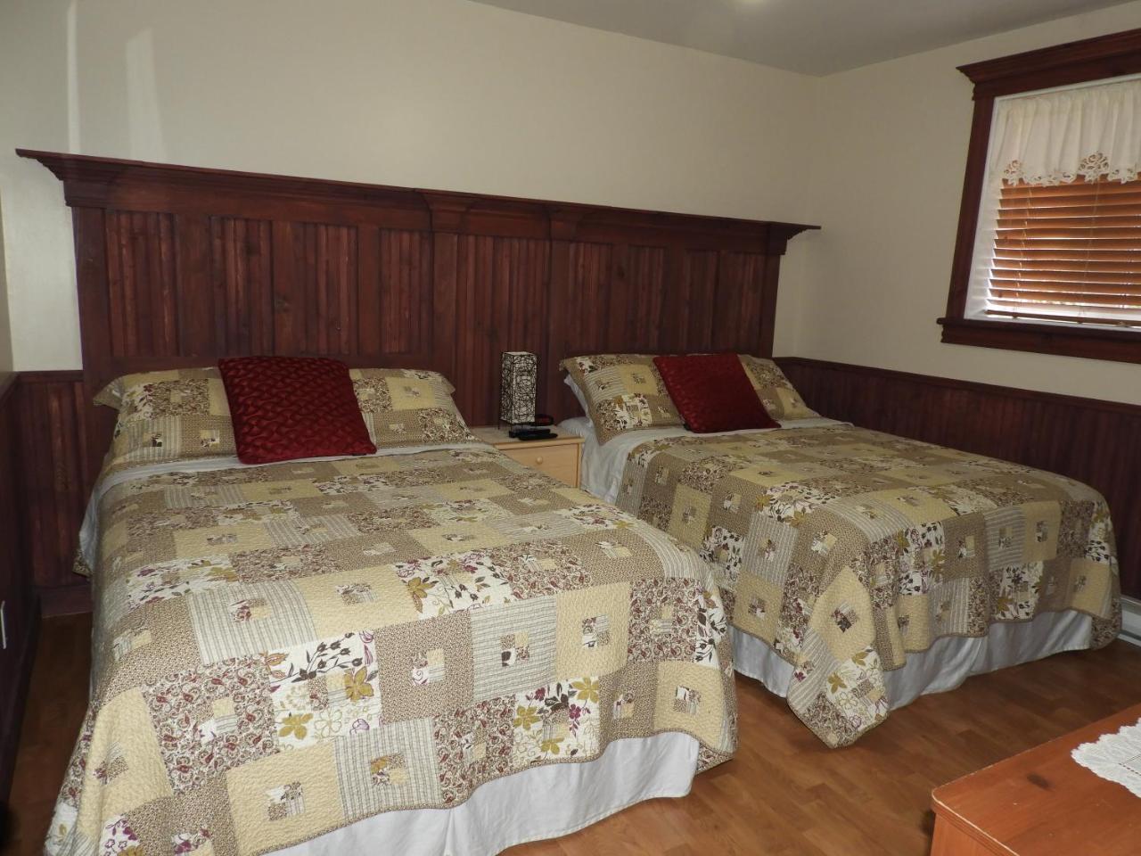 Sous La Croix 152725 Tadoussac